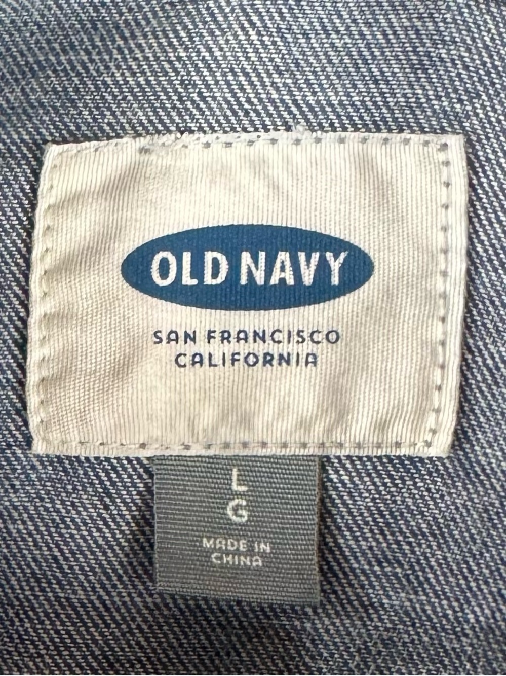 Old Navy trucker jean jacket women’s L classic stretch denim jacket Y2K tomboy - Picture 3 of 6